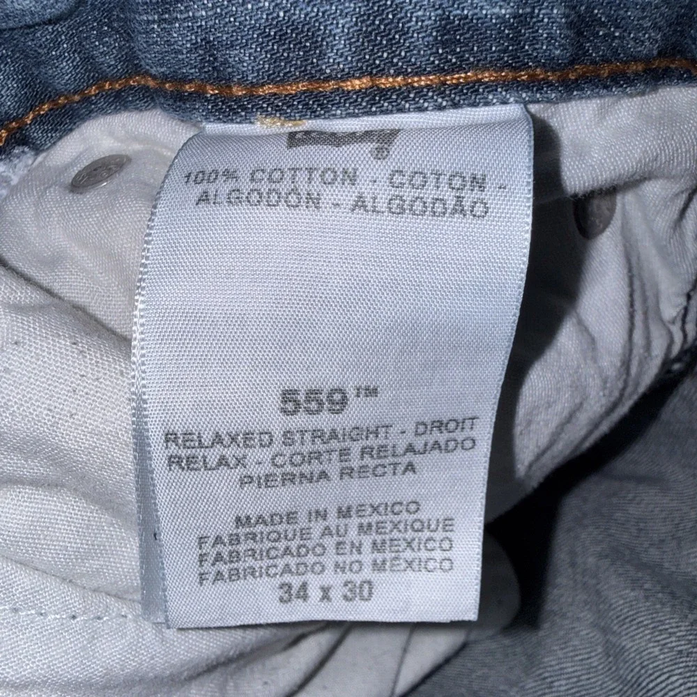 Vintage Levi's 559 Relaxed Fit Straight Leg Medium Wash Denim Jeans Men's 34x30